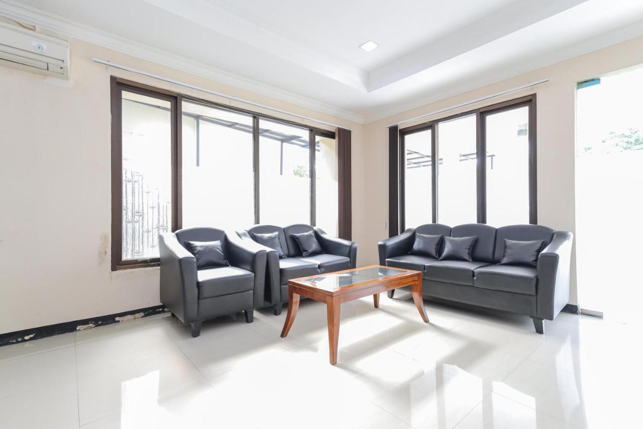 Urbanview Roemah Tebet By Reddoorz 호텔 자카르타 외부 사진